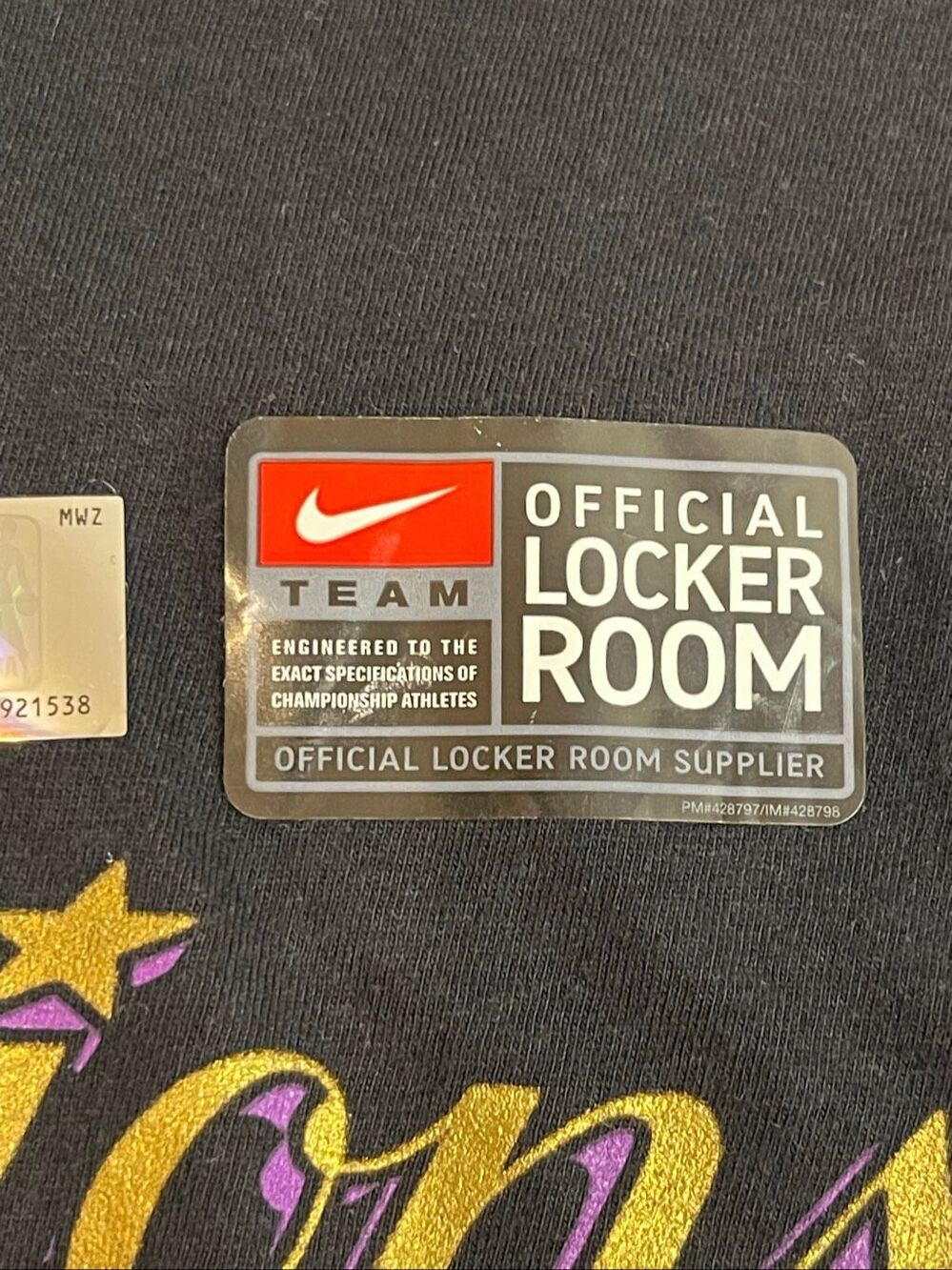 Nike Lakers 2020 NBA Champions The Nike Tee XXL 2XL Black Gold Purple Locker Roo - Picture 5 of 7